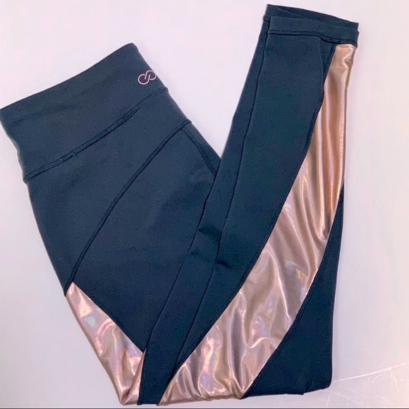 EUC🌟Calia By Carrie Underwood Limited Edition 7/8 Lumia Rose Gold Leggings - Picture 6 of 12